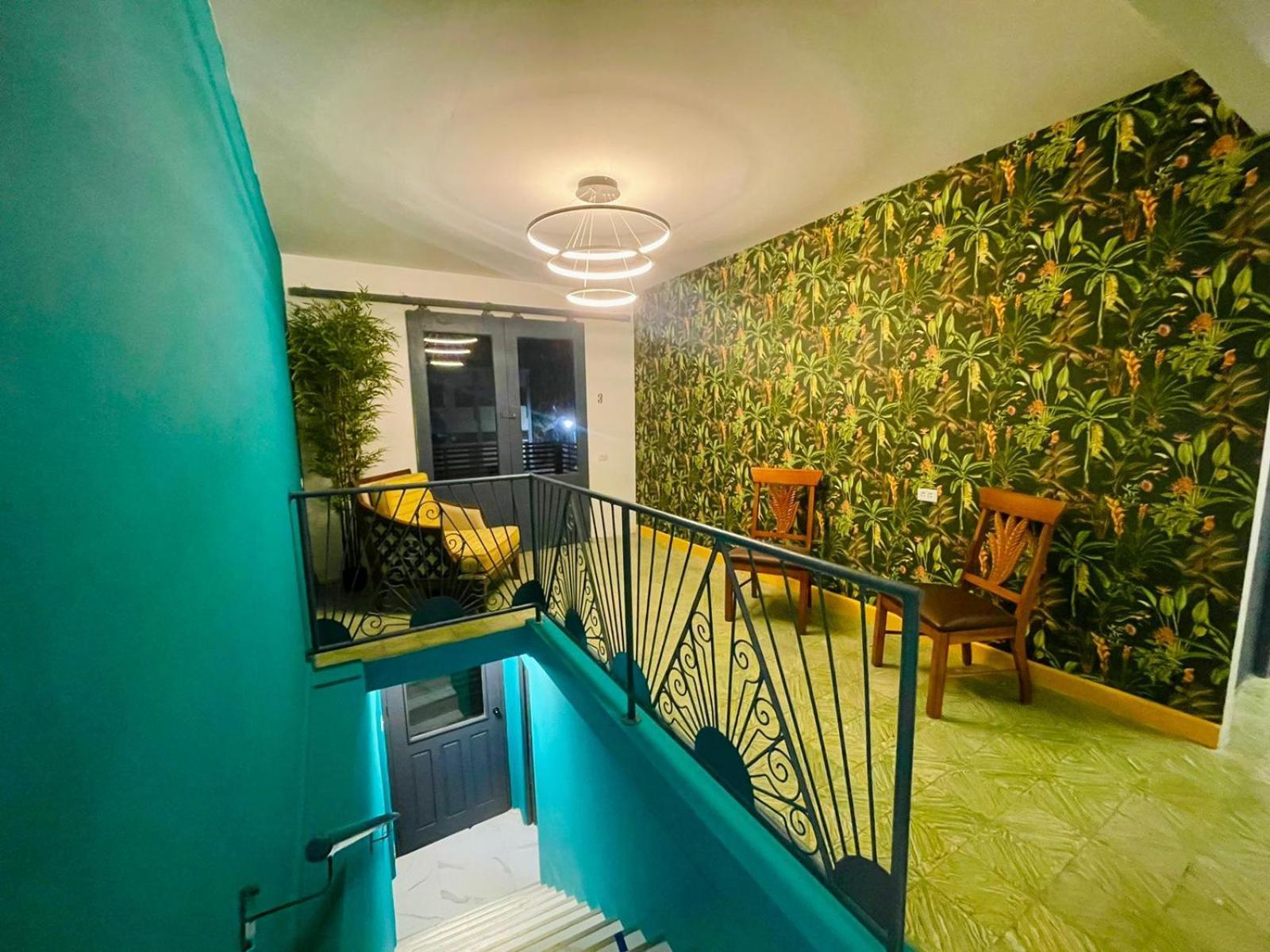 Central Boutique Hotel Oranjestad Bagian luar foto