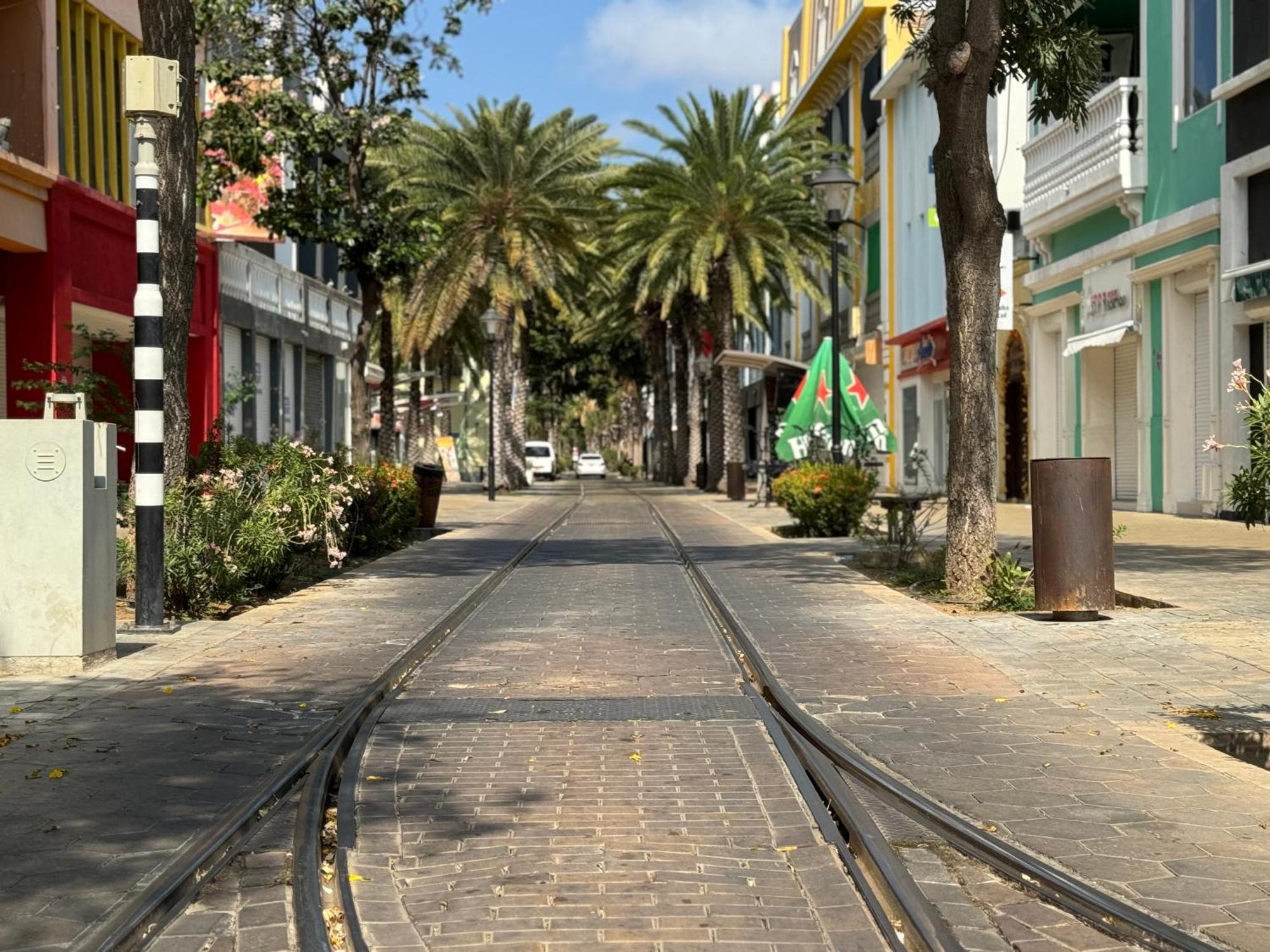 Central Boutique Hotel Oranjestad Bagian luar foto